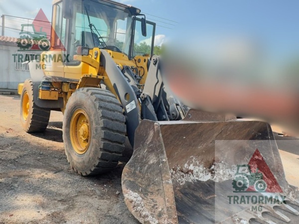 Pá Carregadeira Volvo L60F ano 2007 - L60F - Máquinas de Linha Amarela