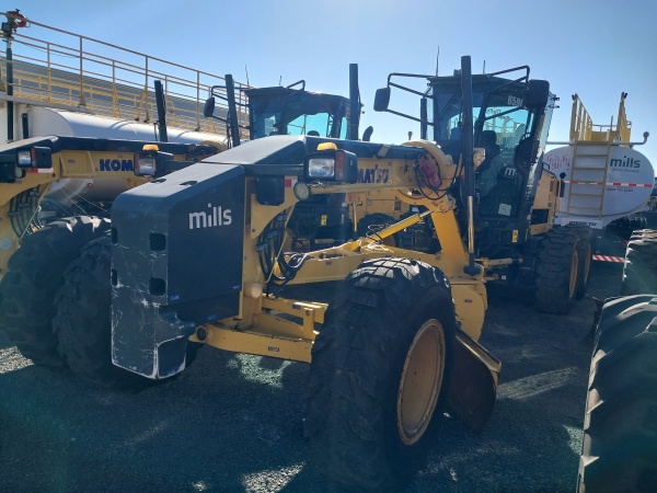 Motoniveladora Komatsu GD655-5 ano 2024