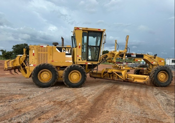 Motoniveladora Caterpillar 140 K ano 2014