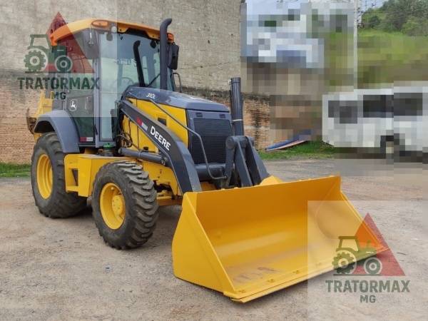 Retroescavadeira John Deere 310L ano 2022
