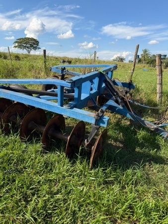 Outros implementos agrícolas Tatu Marchesan TSTA ano 1994
