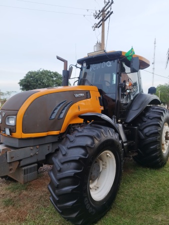 Trator Valtra BT 210 ano 2012