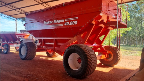 Carreta Graneleira Jan Tanker magnu 40.000 ano 2021