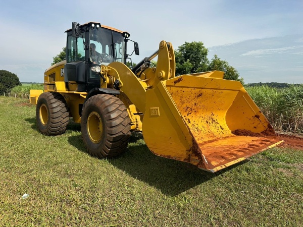 Pá Carregadeira Caterpillar 938K ano 2022