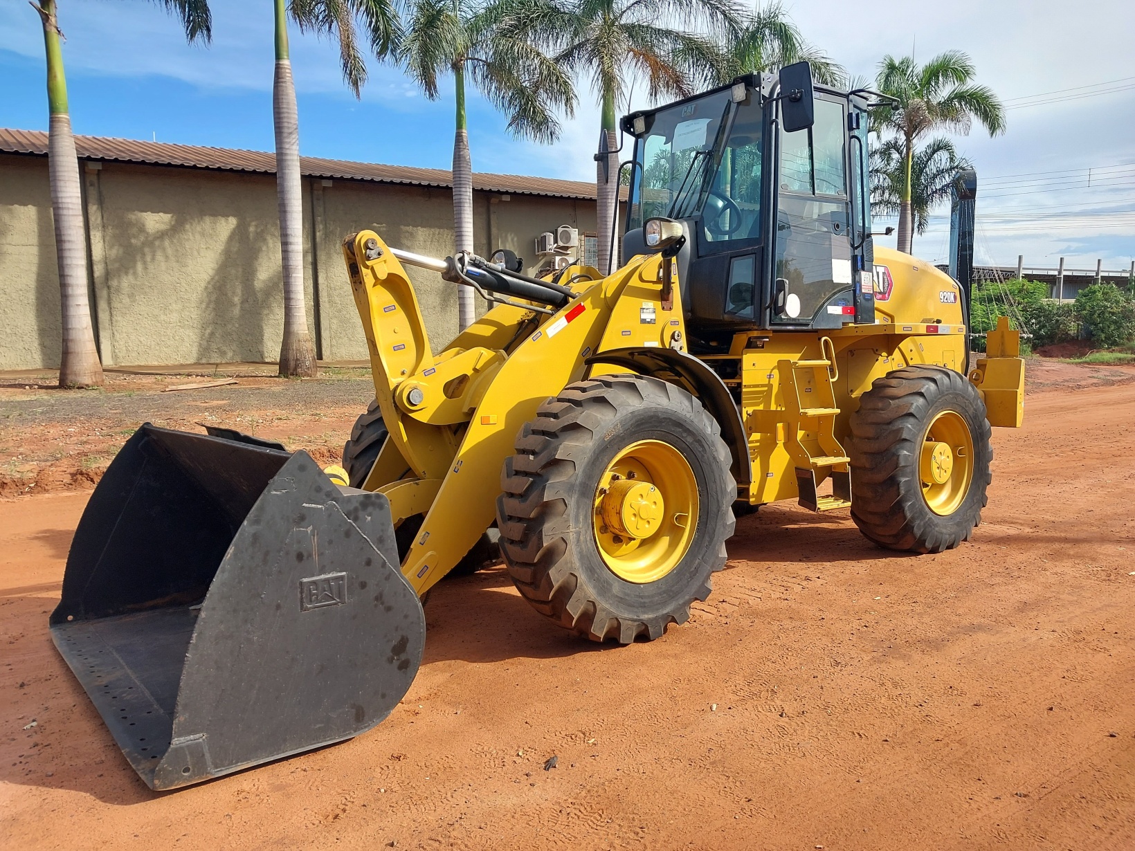 Pá Carregadeira Caterpillar 920K ano 2020