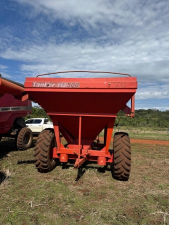 Carreta Graneleira Jan Tanker 10500 ano 2017