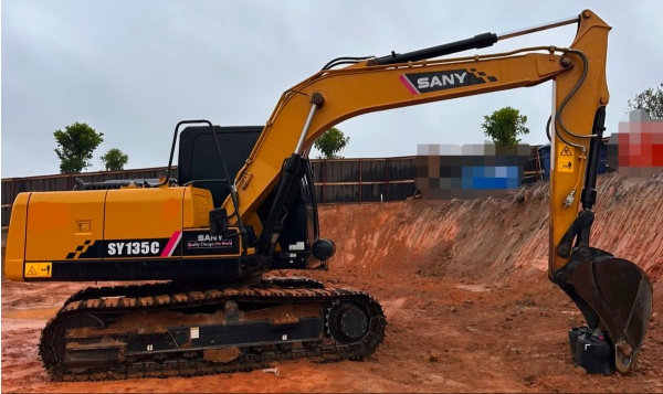 Escavadeira SANY SY135 C ano 2024 - SY135 C - Máquinas de Linha Amarela