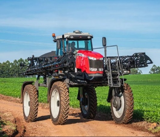 Pulverizador Autopropelido Massey Ferguson MF 8225 ano 2024