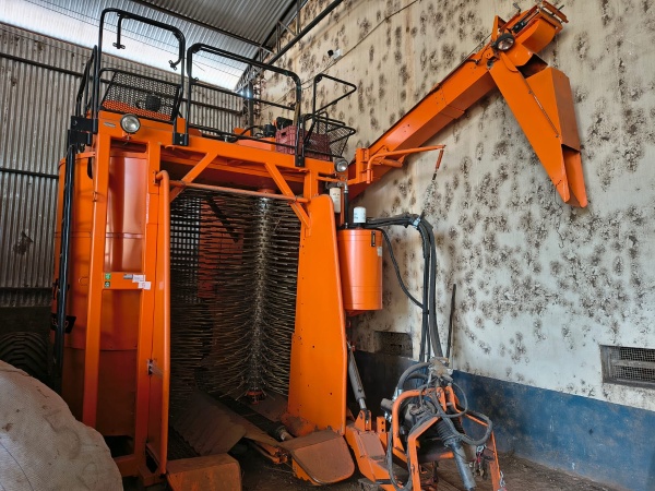 Colheitadeira Jacto KTR 3500 ano 2018