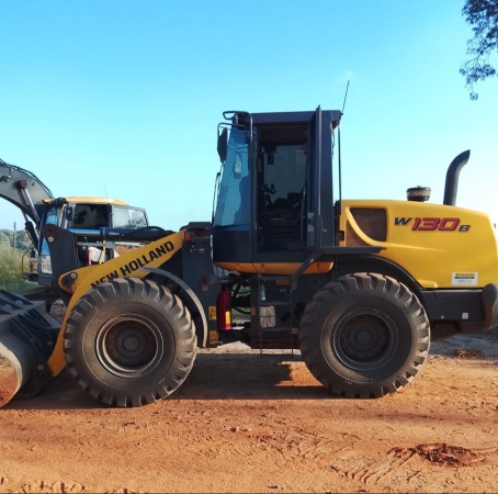 Pá Carregadeira New Holland W130B ano 2026