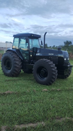 Trator Valtra BH 180 ano 2006