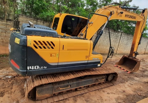 Escavadeira Hyundai R140LC-9 ano 2019