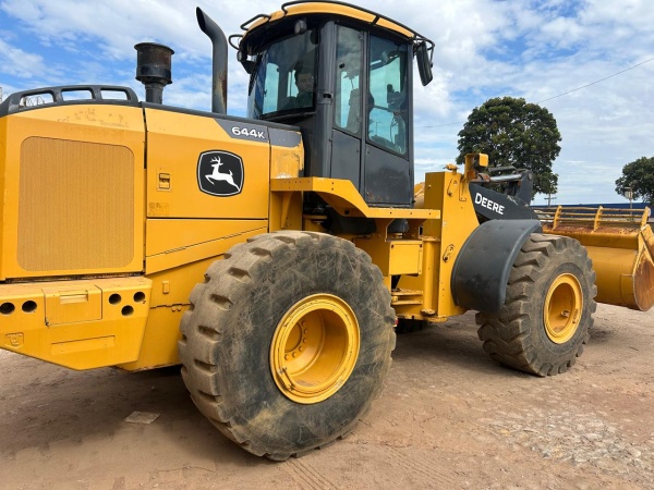 Pá Carregadeira John Deere 644K ano 2021