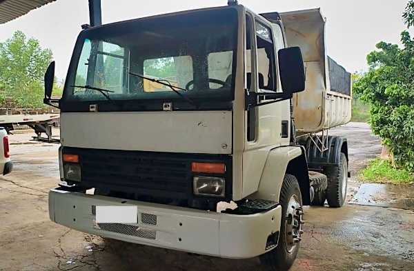 Caminhão Ford Cargo 1415 ano 1995