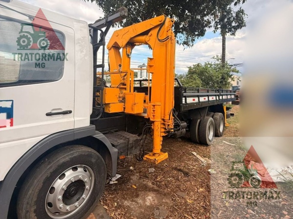 Caminhão Mercedes Benz Atego 2425 ano 2010 - Atego 2425 - Caminhões e Carretas