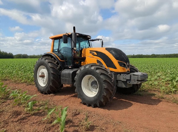 Trator Valtra BH 224 HiTech ano 2022