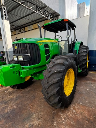 Trator John Deere 6145J ano 2014 - 6145J - Máquinas Agrícolas