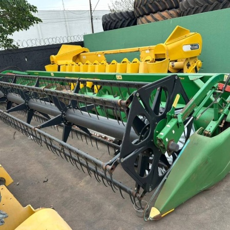 Plataforma John Deere 625 ano 2019