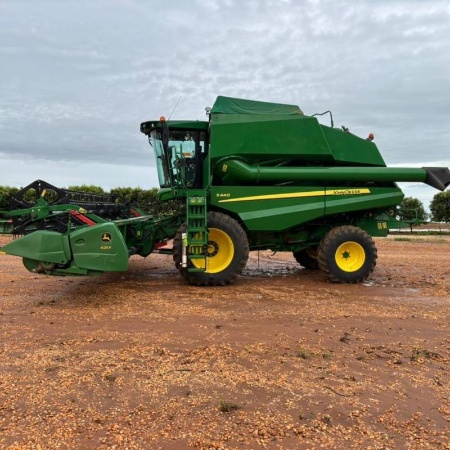 Colheitadeira John Deere S440 ano 2018