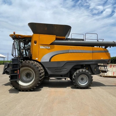 Colheitadeira Valtra BC 7800 ano 2021