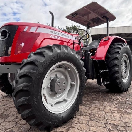 Trator Massey Ferguson MF 4283 ano 2014 - MF 4283 - Máquinas Agrícolas