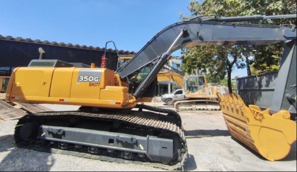 Escavadeira John Deere 350G LC ano 2015