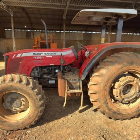 Trator Massey Ferguson MF 4291 ano 2012