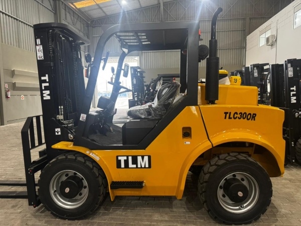 Empilhadeira TLM  TLC30D Diesel ano 2026