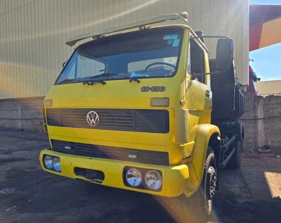 Caminhão Volkswagen 13-130 ano 1981