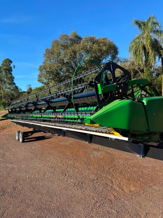 Plataforma John Deere Plataforma  John deere  35 pés Draper ano 2012