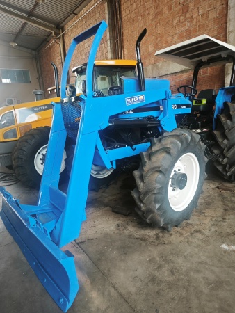 Trator New Holland 7630 ano 2000