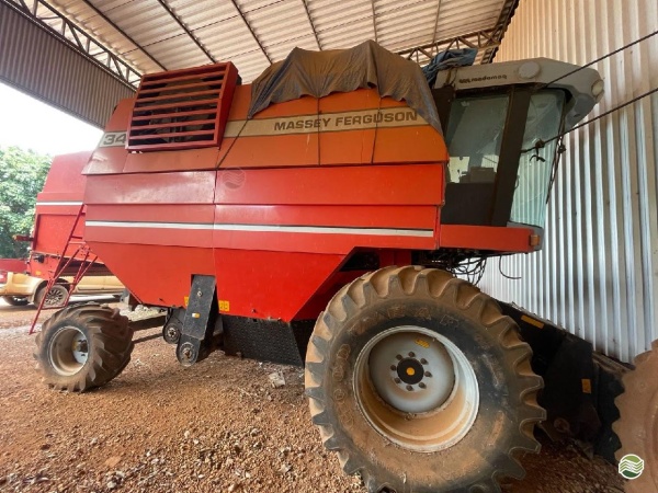 Colheitadeira Massey Ferguson MF34 ano 2003