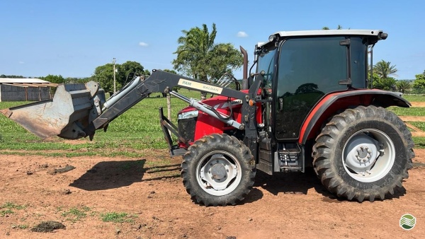 Trator Massey Ferguson MF 4707 ano 2019