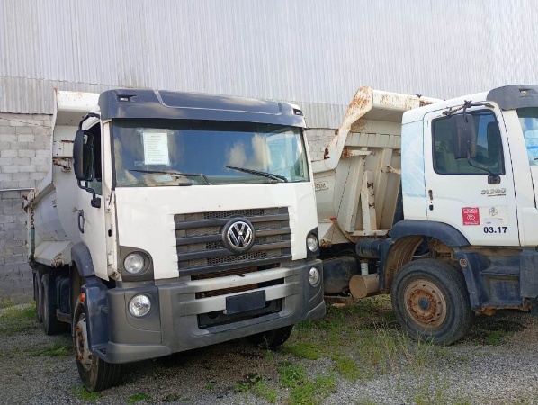 Caminhão Volkswagen 31.280 ano 2014