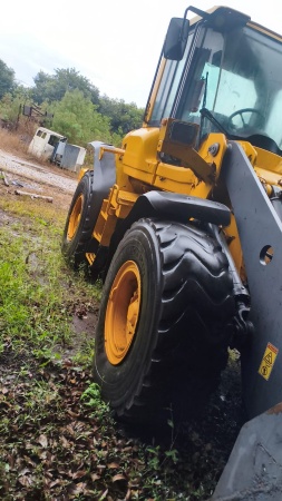 Pá Carregadeira Volvo L90F ano 2013