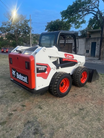 Mini Carregadeira Bobcat S510 ano 2022