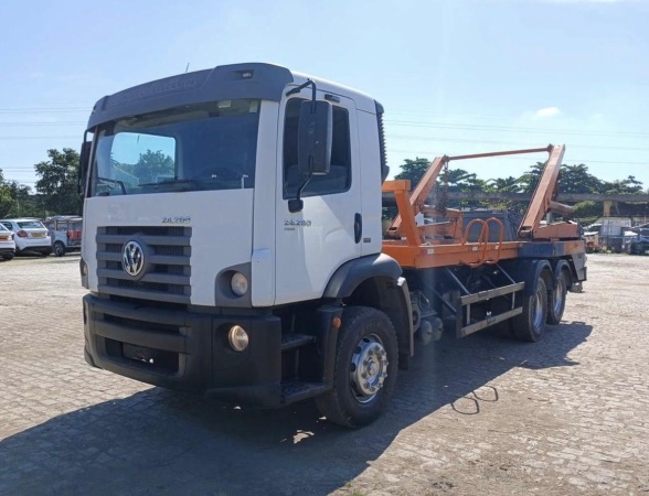 Caminhão Volkswagen 24.280 CRM 6X2 ano 2019