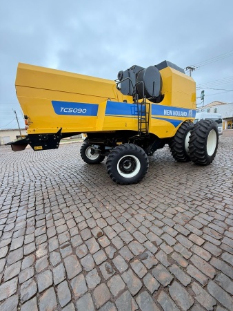 Colheitadeira New Holland TC 5090   ano 2019