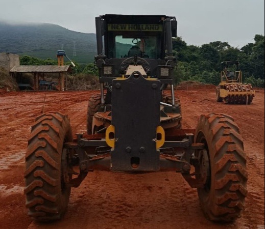 Motoniveladora New Holland RG170.B  ano 2017