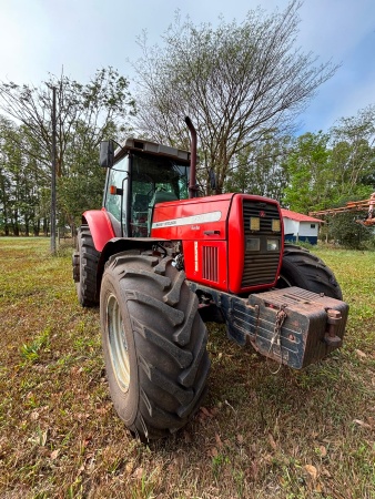 Trator Massey Ferguson MF 680 Advanced ano 2003