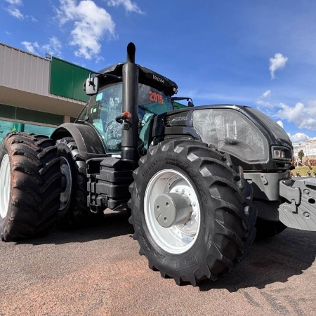 Trator Valtra S353 ano 2015