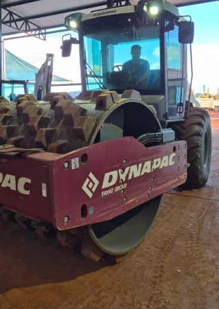 Rolo Compactador Dynapac CA30D ano 2024 - CA30D - Pavimentação e Infraestrutura