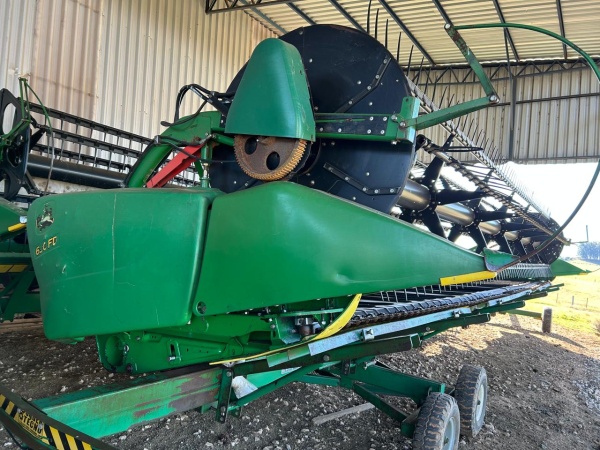 Plataforma John Deere Plataforma  John deere  35 pés Draper ano 2017