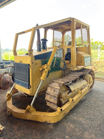 Trator de Esteira Caterpillar D4E SR ano 1995