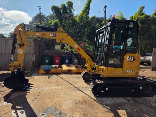 Mini Escavadeira Caterpillar 303.5D ano 2023