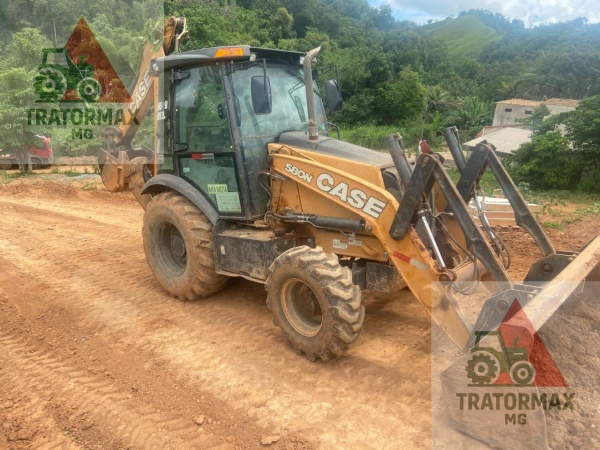 Retroescavadeira Case 580 N  ano 2020