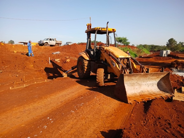 Retroescavadeira JCB 3C - 3C - Máquinas de Linha Amarela