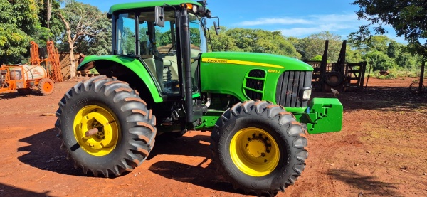 Trator John Deere 6190J ano 2019