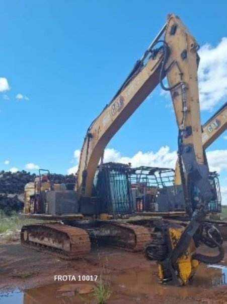 Escavadeira Caterpillar 320NG ano 2021