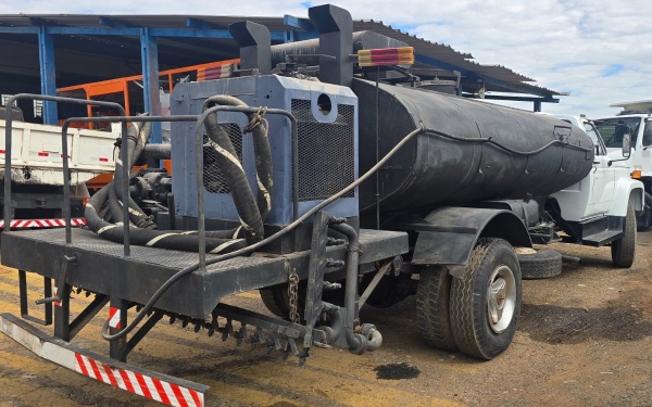Caminhão Chevrolet D12000 ano 1996